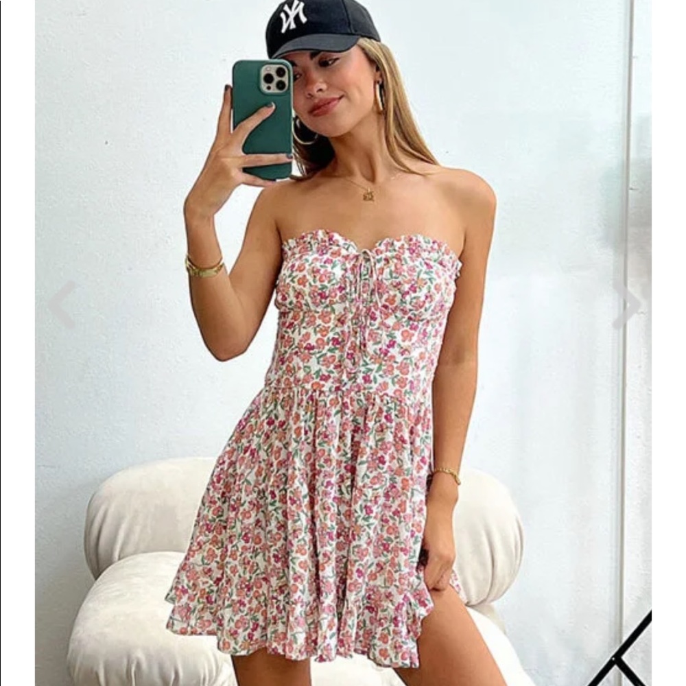 Lively Lover Charm Daffodil Dress from Isabelle’s Cabinet